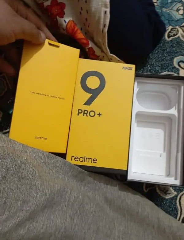 Realme 9pro plus complete box 7