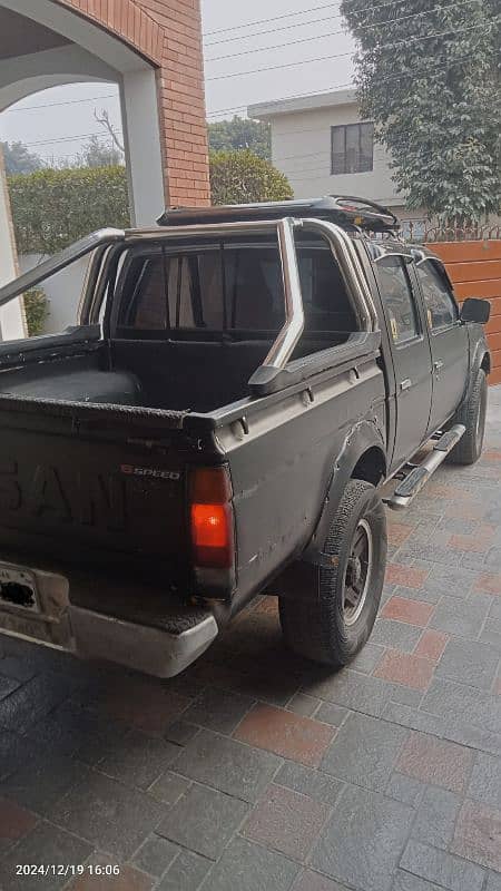 Nissan Navara 1991 5