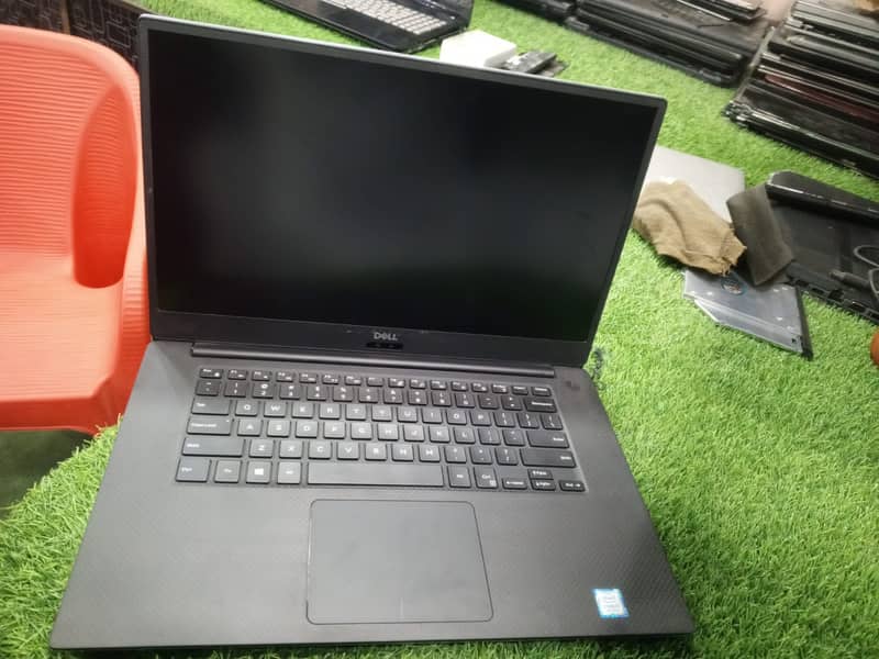 Dell Precision 5540 1