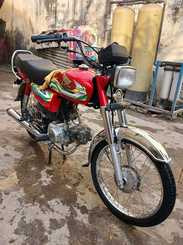 Honda CD 70 2023 4