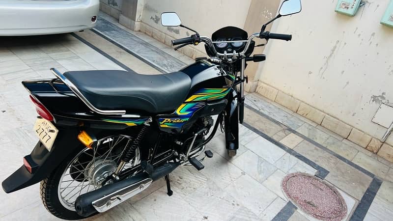 Honda Pridor Black Colour 1