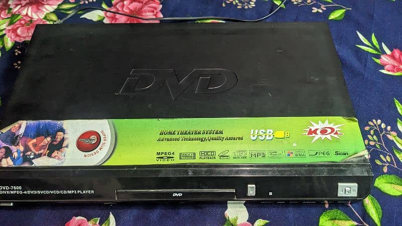 Dvd  player good condition 1