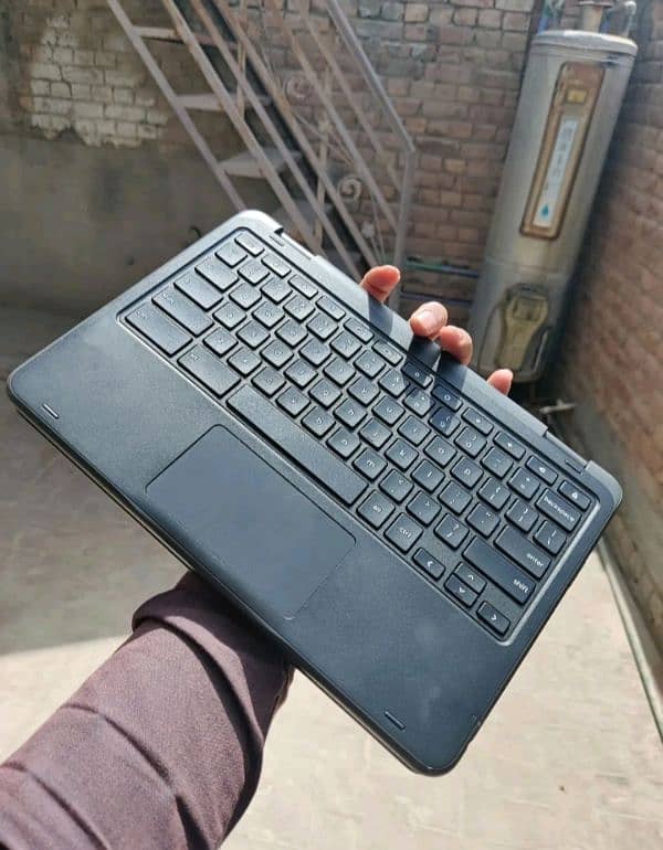 Dell Laptop 4