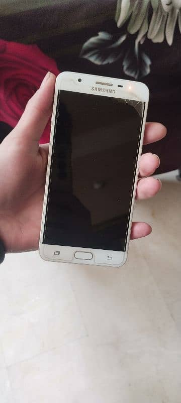 Samsung galaxy j7 prime 5