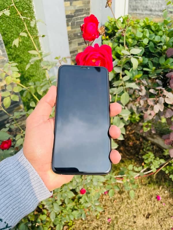 iphone xs max pta(exchange posible 12pro,12pro max,13 or up model etc) 2