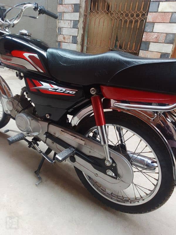 Honda CD 70 6