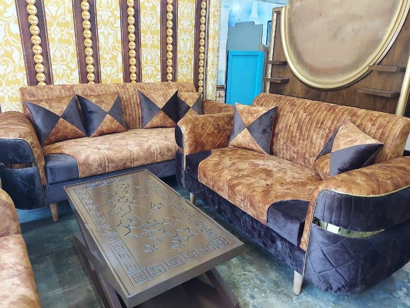 United sofa mahal 18