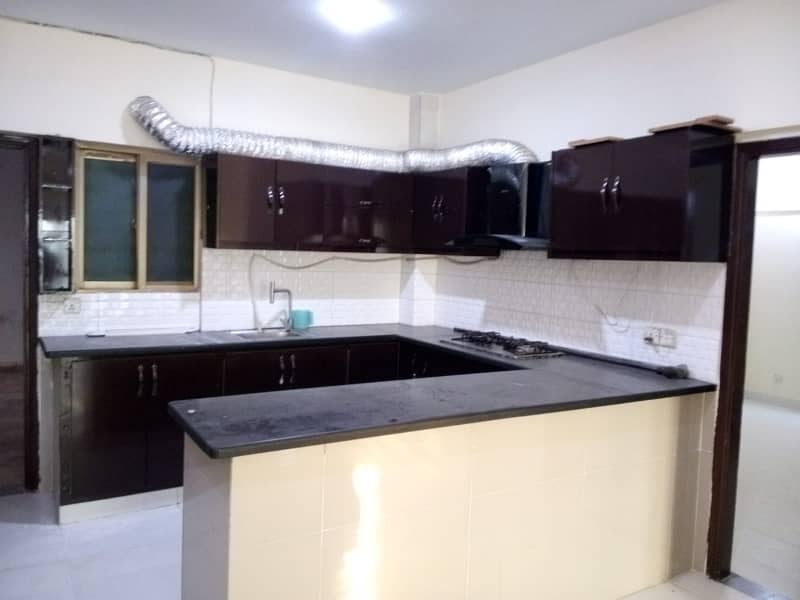 1300 Square Feet Flat For Rent In Gulshan-E-Iqbal Town 3