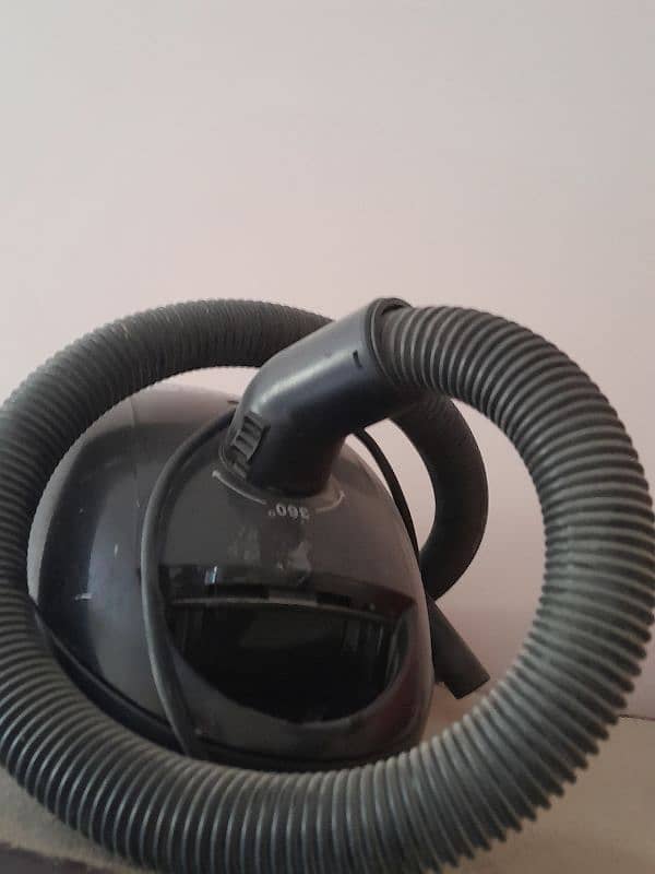 vacume cleaner 2