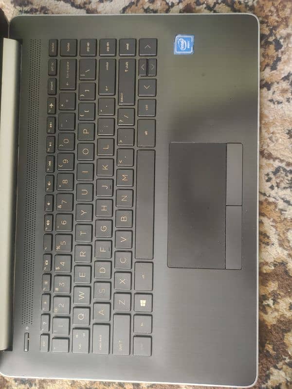 HP Celeron N4000 8gb 5000 gb 2