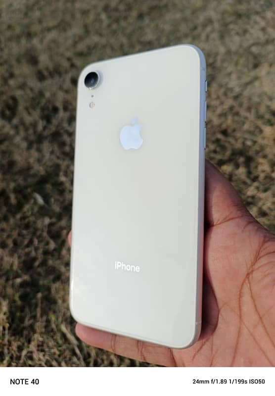 I phone xr double sim pta prove 64 gb 2