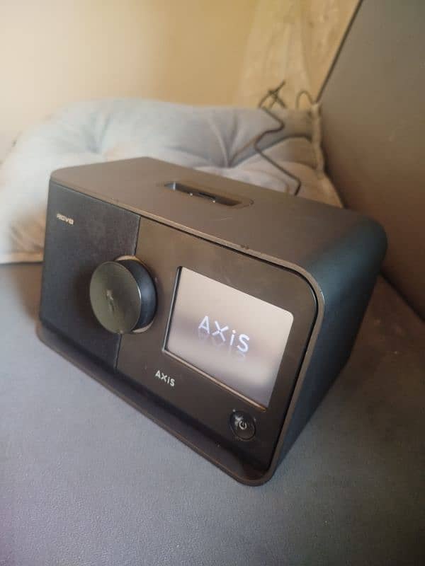 Revo axis internet radio 1