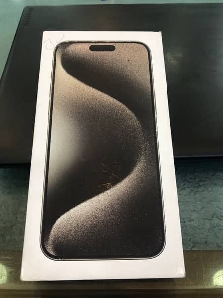 Apple iPhone 15 Pro Max 256gb JV 4