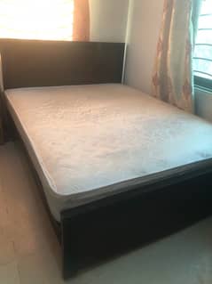 Queen Bed 60-78 Size without mattress