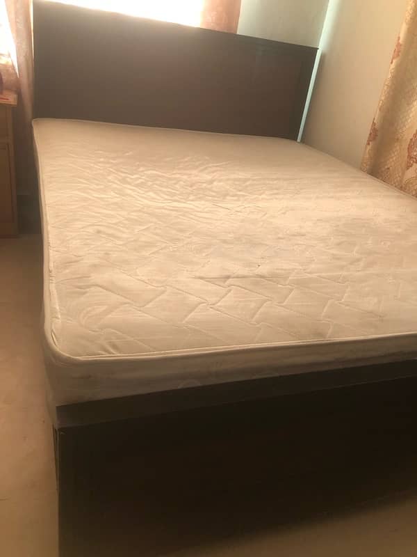 Queen Bed 60-78 Size without mattress 1