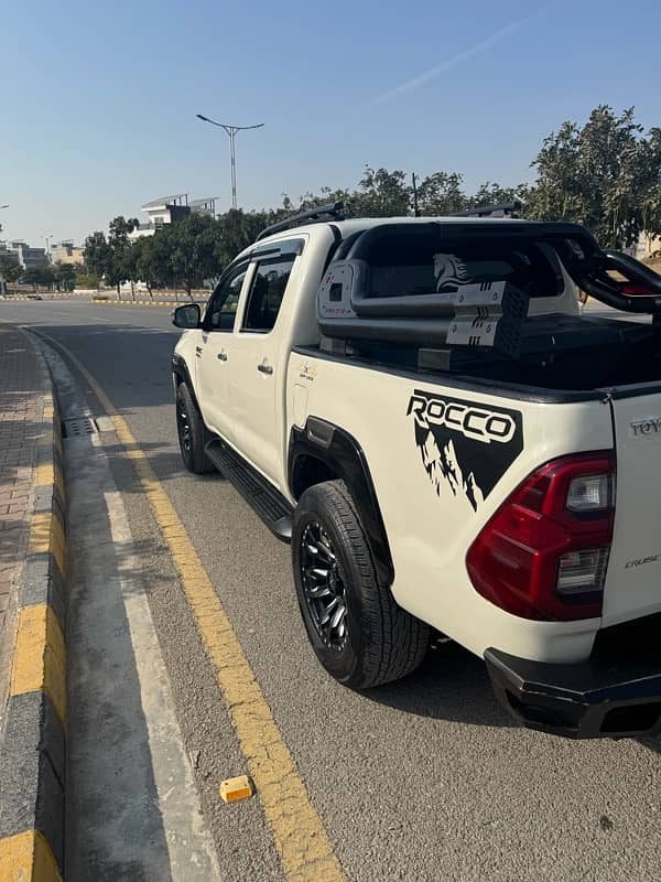 Toyota Hilux Vigo 2012 converted Rocco 2024 4