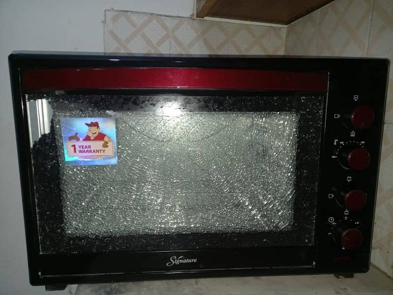 Baking Oven. . . New! 2