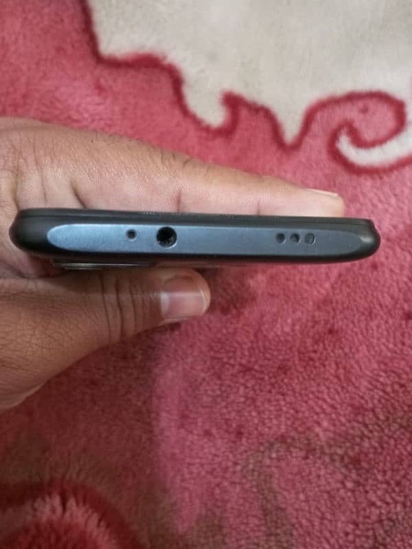 I am selling my REDMI 9T ALL ok with box 4