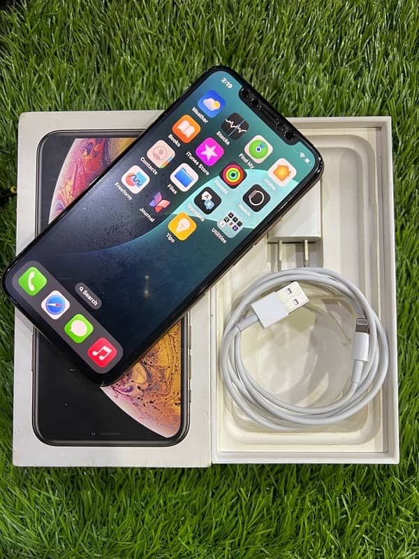 Iphone Xs 64 GB (PTA Approved] 5