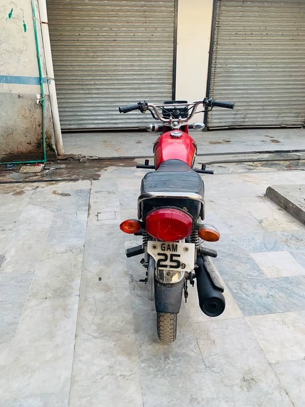 Honda 125 2017 9