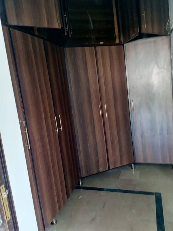 Fully Independent 1 Kanal Upper Portion For Rent 7