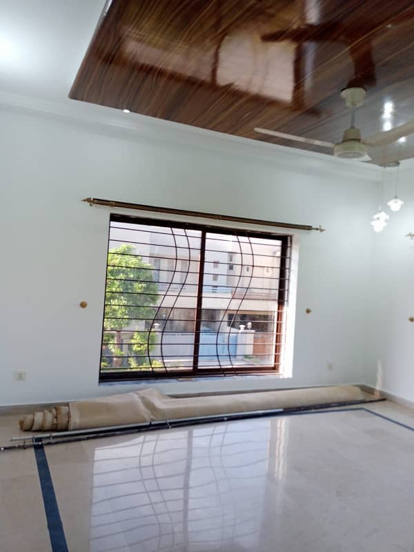 Fully Independent 1 Kanal Upper Portion For Rent 8