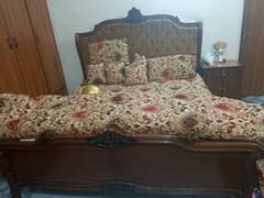 Bed + Dressing Table for sale . . . 03115464094