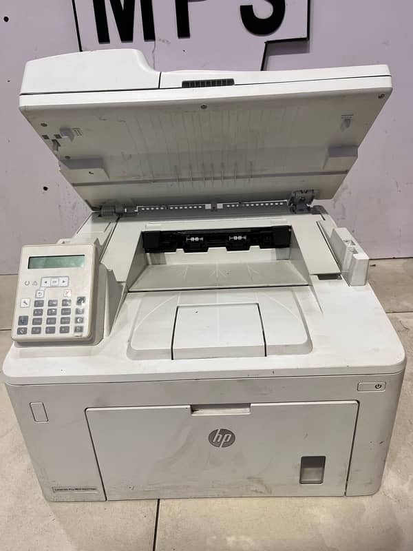 Hp laserjet pro MFP M227Fdn 1