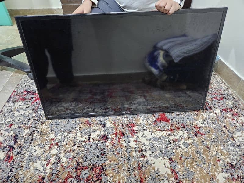 Original Samsung 40" LCD for Sale 0