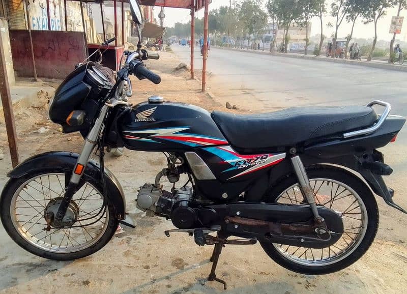 Honda Dream 70 55km per liter 3