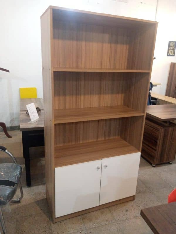 File rack/ back cabinet 16