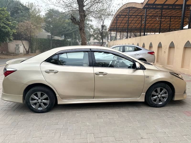 Toyota Corolla Altis 2015 16