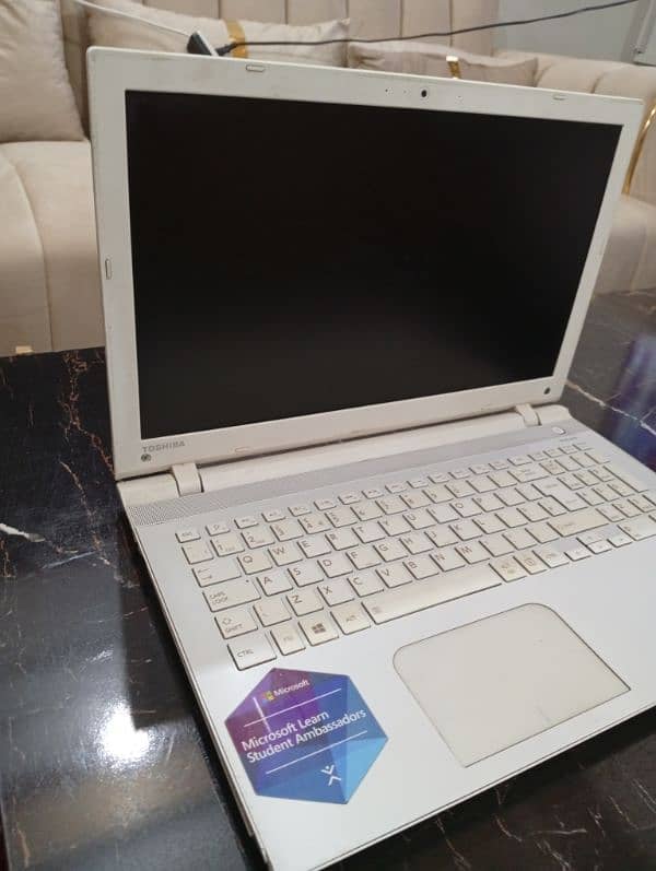 Toshiba Satellite L50-C-14T Laptop 2