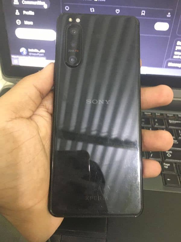 Sony Experia 5 mark ii 4