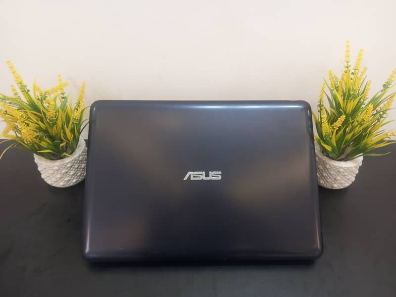 Asus Quad-Core Intel Pentium N3540 2GB Ram 32GB 0SSD 250GB HHD Storage 3