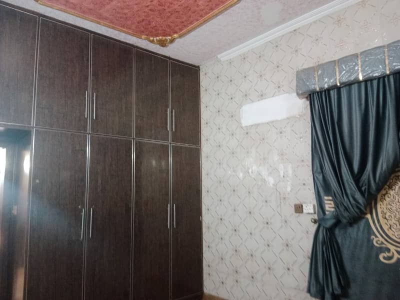 Ideally Located Upper Portion For rent In Allama Iqbal Town Available 12