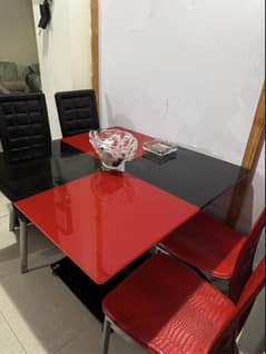 Dining table for sale