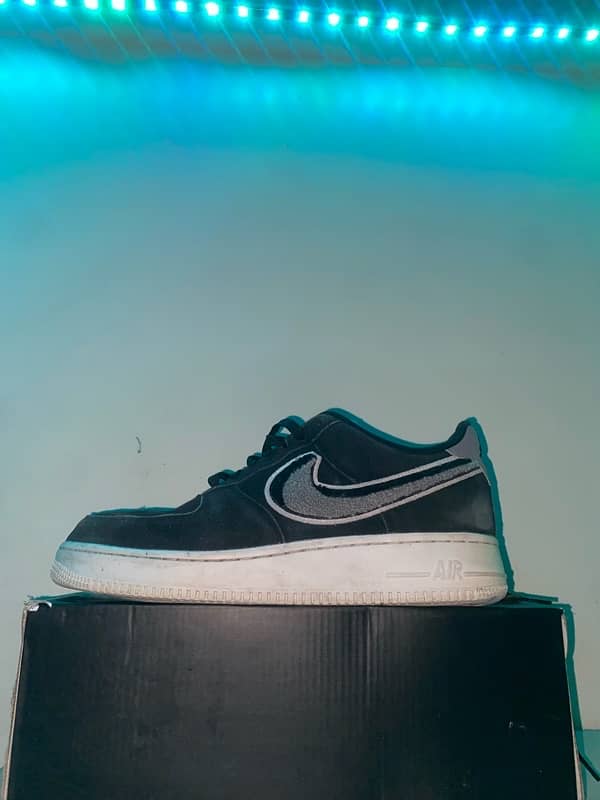 Size 9 -  Nike Air Force 1'07 LV8 Original/  Dm for more details 5