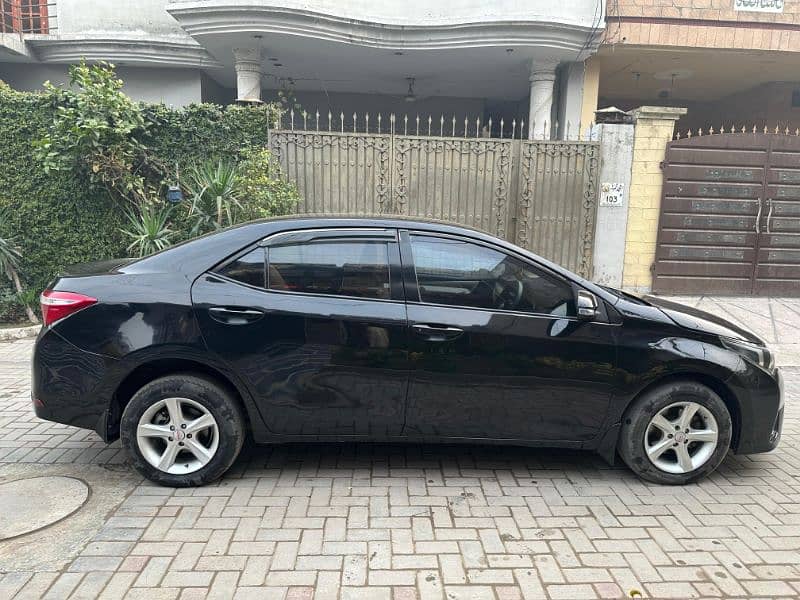 Toyota Corolla XLI 2015 10