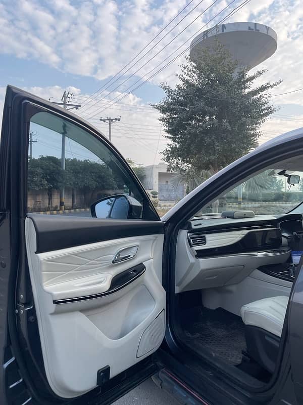 Changan Oshan X7 comfort 13