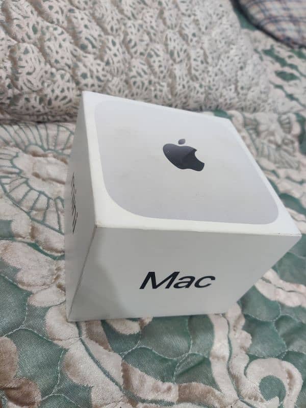 Apple Mac Mini M4 16GB RAM, 256GB SSD - Excellent Condition 0