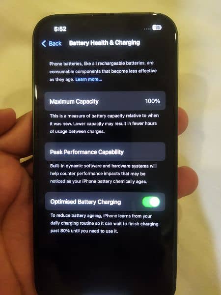 Iphone 13 10/10 100 percent battery health 4