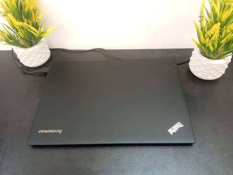 Lenovo X1 Carbon i7 4th Gen Ram 8GB SSD 256GB 14″ FHD Screen 6