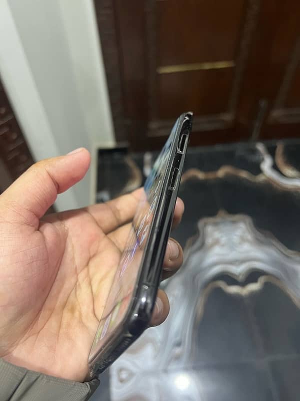 iphone xs 256gb pta 4