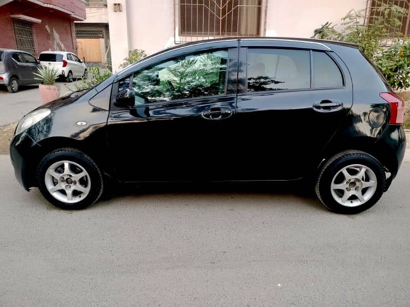 Toyota Vitz 2005 3