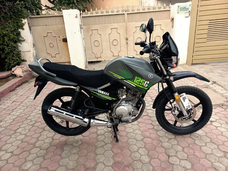 Yamaha Ybr g 2023 Model 4600 km driven like new bike 0