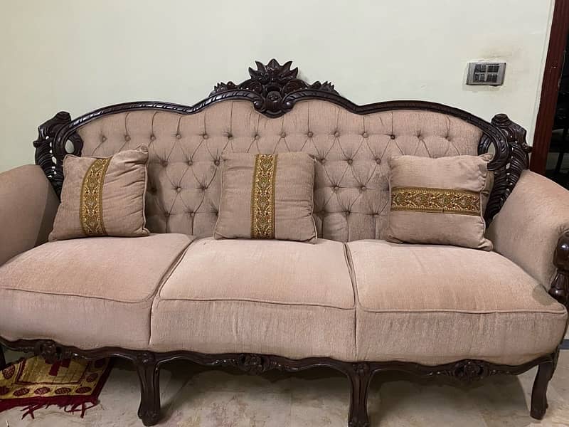 5 seater Sofa Set 0