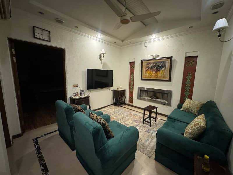 6 and Half Marla Full House Available for Rent in Z Block Phase 3 DHA Lahore 1