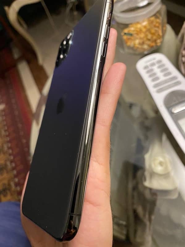 iPhone 11 pro max 256Gb non pta 83% waterpack 1