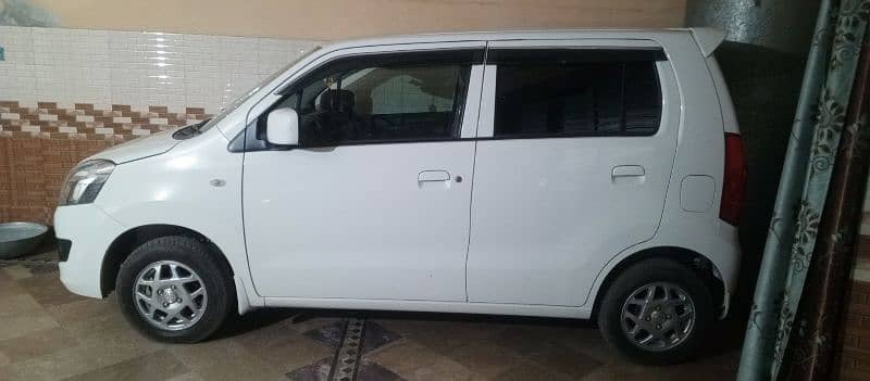 Suzuki Wagon R 2024 1